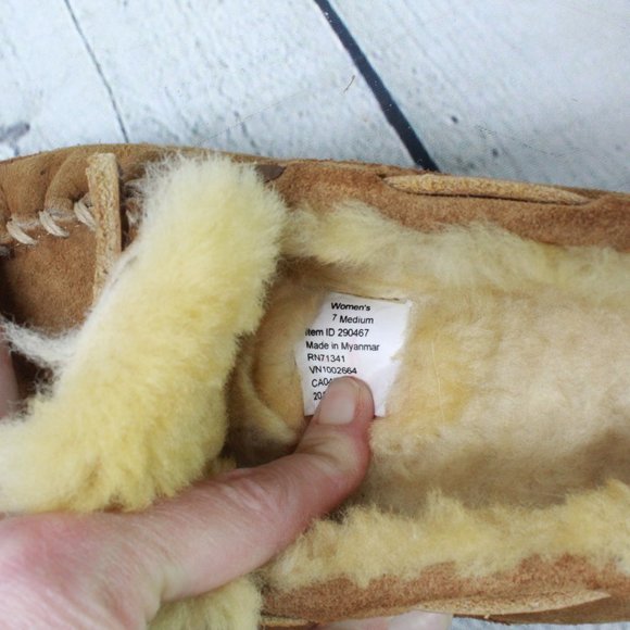 LL BEAN Lined Wicked Good Mocs Slippers Size 7 M - Picture 8 of 9